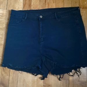 NWOT Black denim shorts